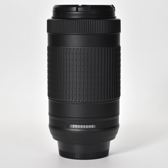 Nikon AF-P DX NIKKOR 70-300mm f/4.5-6.3G ED Zoom Telephoto Lens w/Bag MINT - Picture 4 of 9